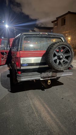 92 Ford Bronco 5.0 (NO RUST)