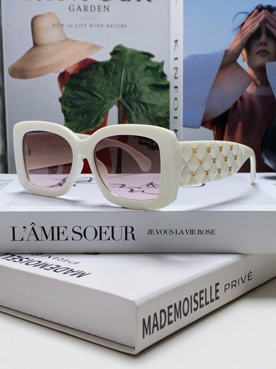 Classic Black and White Women's Sunglasses