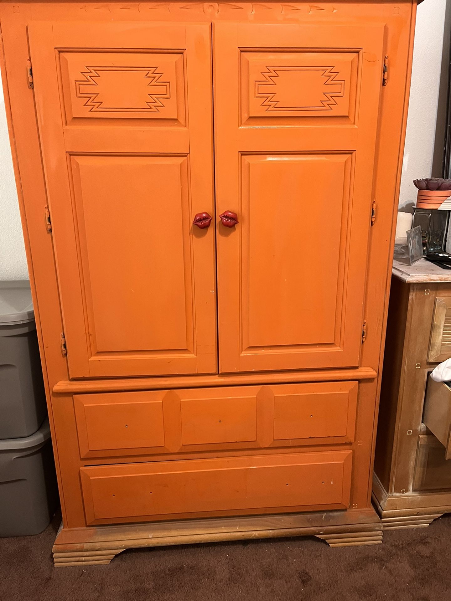 Armoire