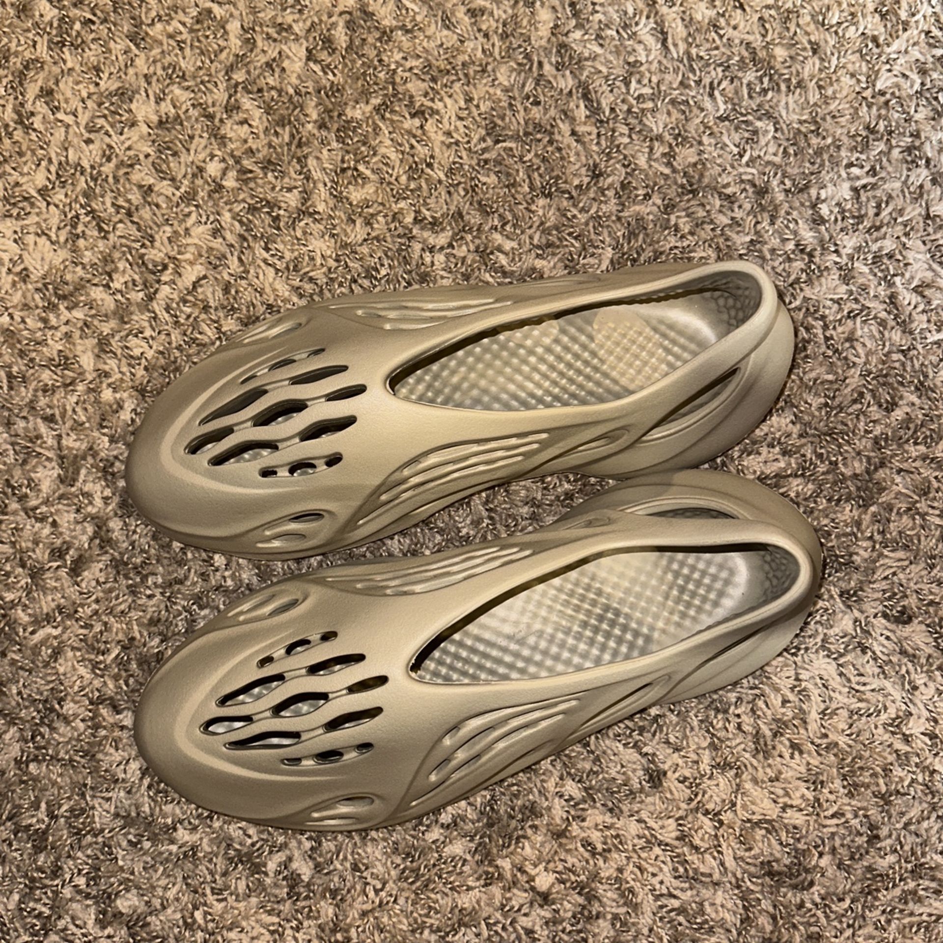 Yeezy Foam Runner (Stone Salt) Size 14