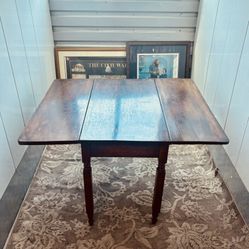 Antique Drop Leaf Table, Wood , dining table, Is 47 long 36 broad, very good condition 