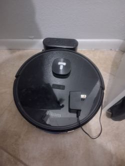 Tikom L9000 robot vacuum