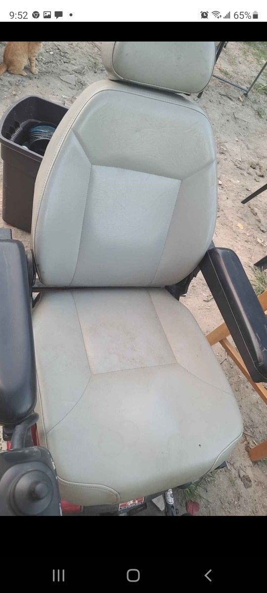 Silla Electrica Funcionando Bien  $300 Precio Firme