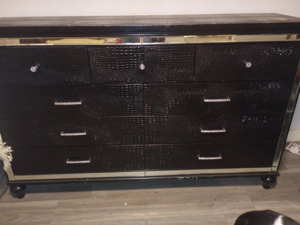 Black Dresser w/mirrored Trim 