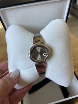 Gucci Watch (women)