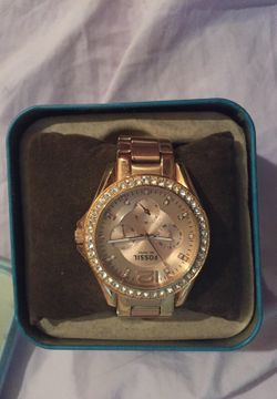 Rose gold fossil watch
