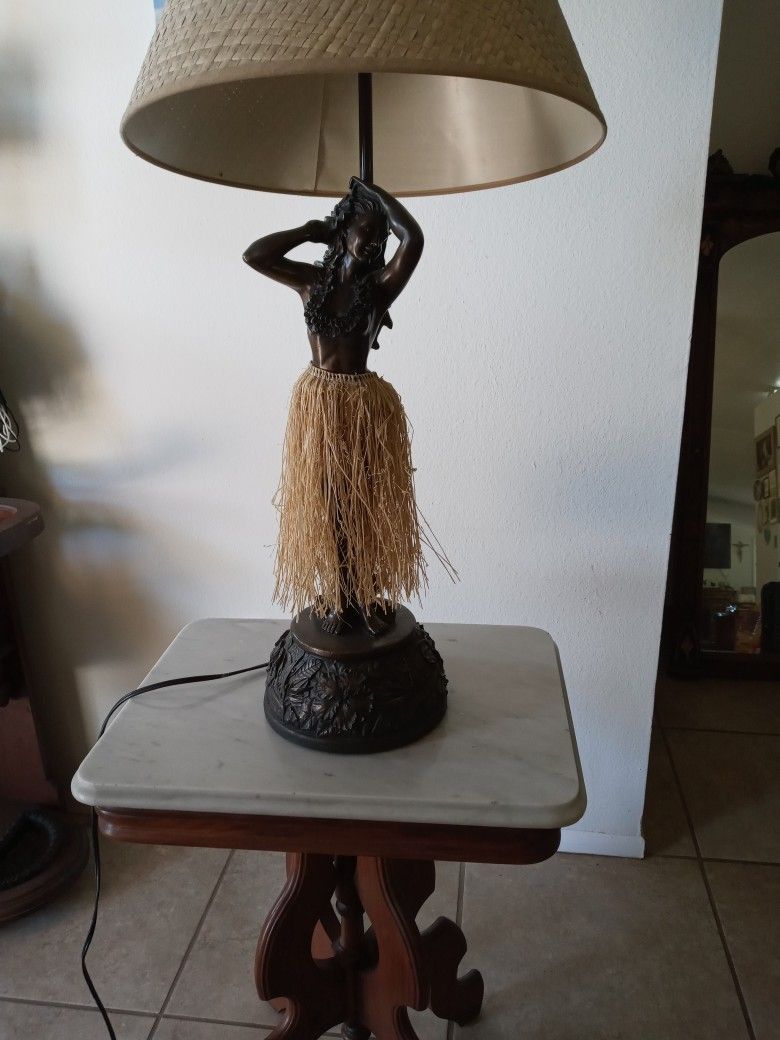 Hawaiian Hula Lamp Motion Tommy Bahamas