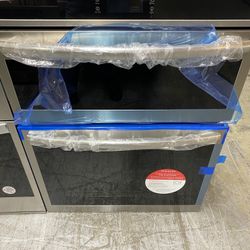 Frigidaire Gallery GCWM3067AF 30” Combination Electric Wall Oven with air fry