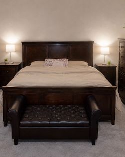 Cal King Bedroom Frame And Night Stand
