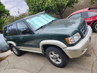 1999 Isuzu Trooper