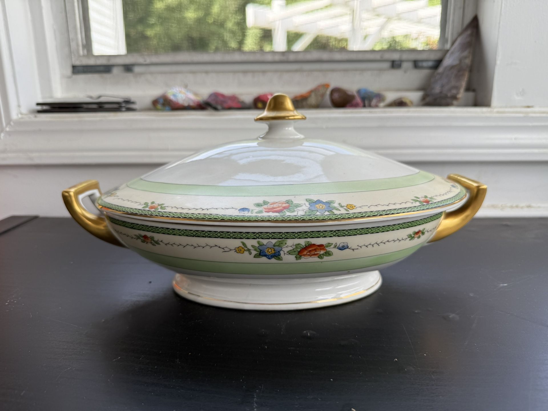 Meito China Covered Serving Bowl