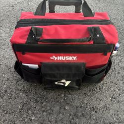 Husky Rolling Bag 