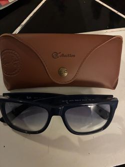 Ray-Ban Justin RB4165 Sunglasses with Case