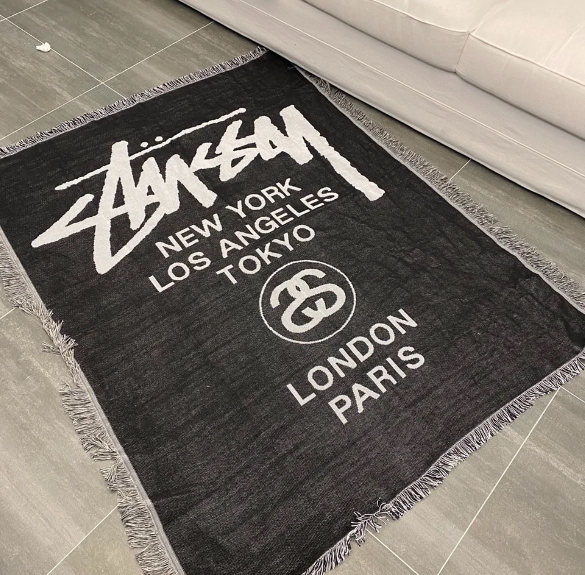 STUSSY throw blanket/tapestry