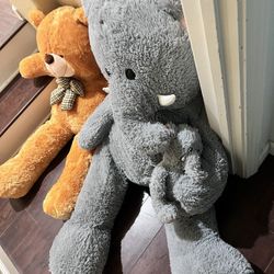 Large Stuffed Animals. Nice Clean Condition 