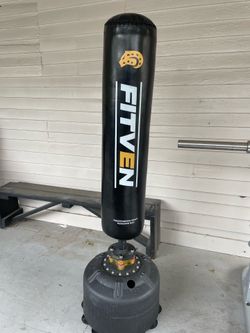 Freestanding heavy bag