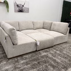 Henredon Sectional Modular Couch - Free Delivery 