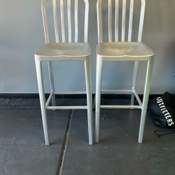 Stools/tall Chairs Pub Style 