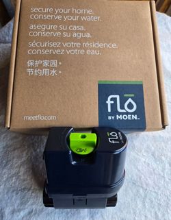 Flo by Moen Smart Water Shutoff Device