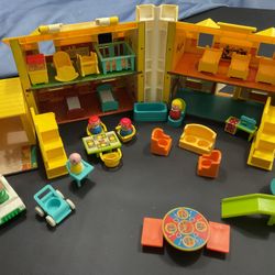 Fisher Price Vintage Family House #952.  $30