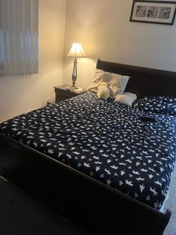 Cherry wood bedroom set For Sale!