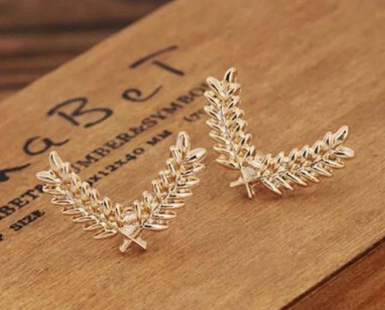 NEW Women’s Girls Gold Brooch pin Jewelry Gift set of 2