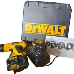 DeWalt 14.4V XRP Drill Kit w Battery Charger Case Cordless Driver Tested Working