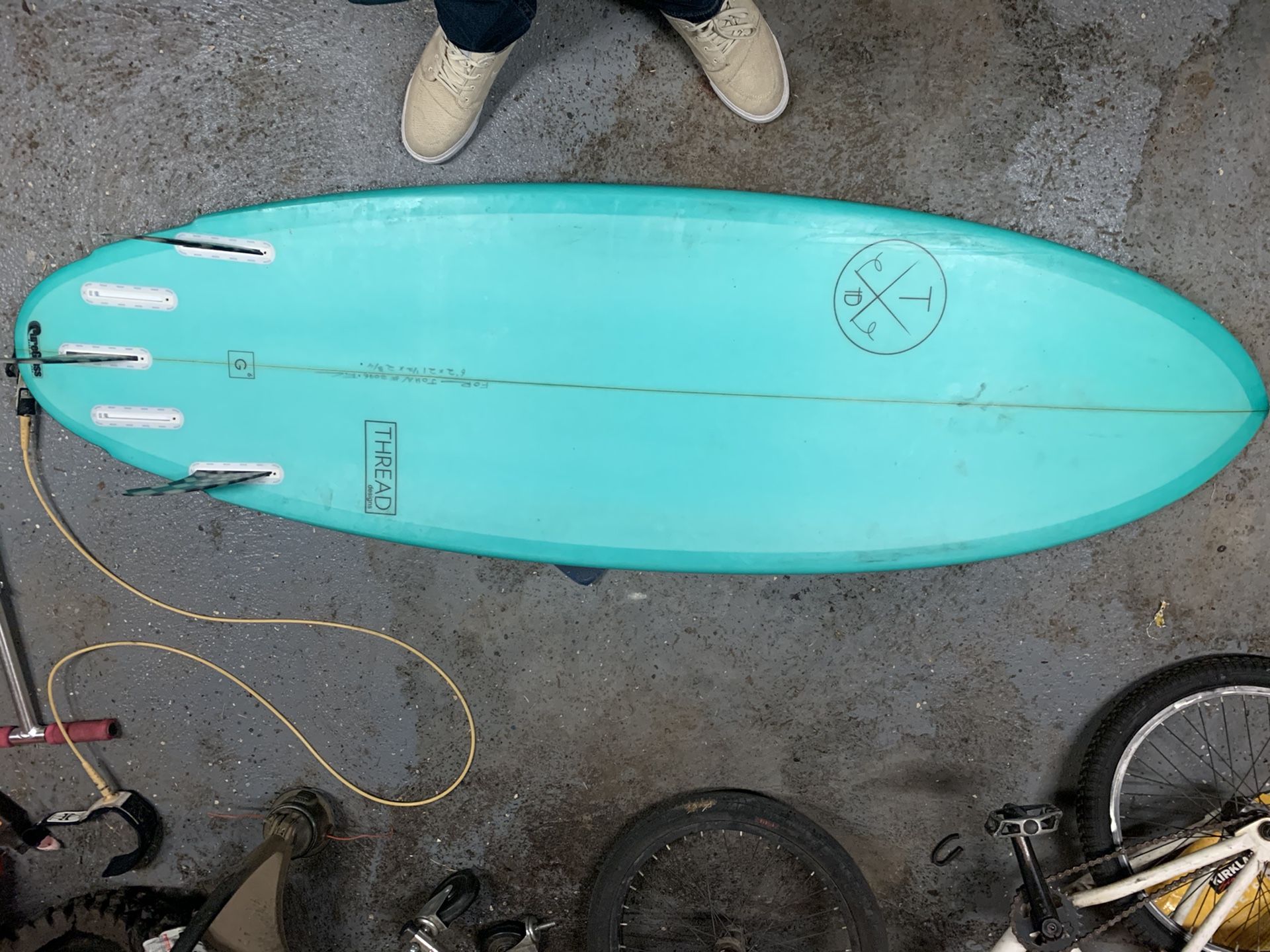 Thread fish surfboard