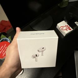 2nd Generation AirPods 