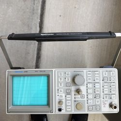 Tetronix Spectrum Analyzer 