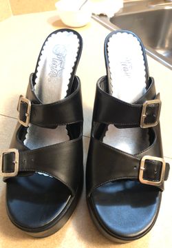 brand new high heel Sandals