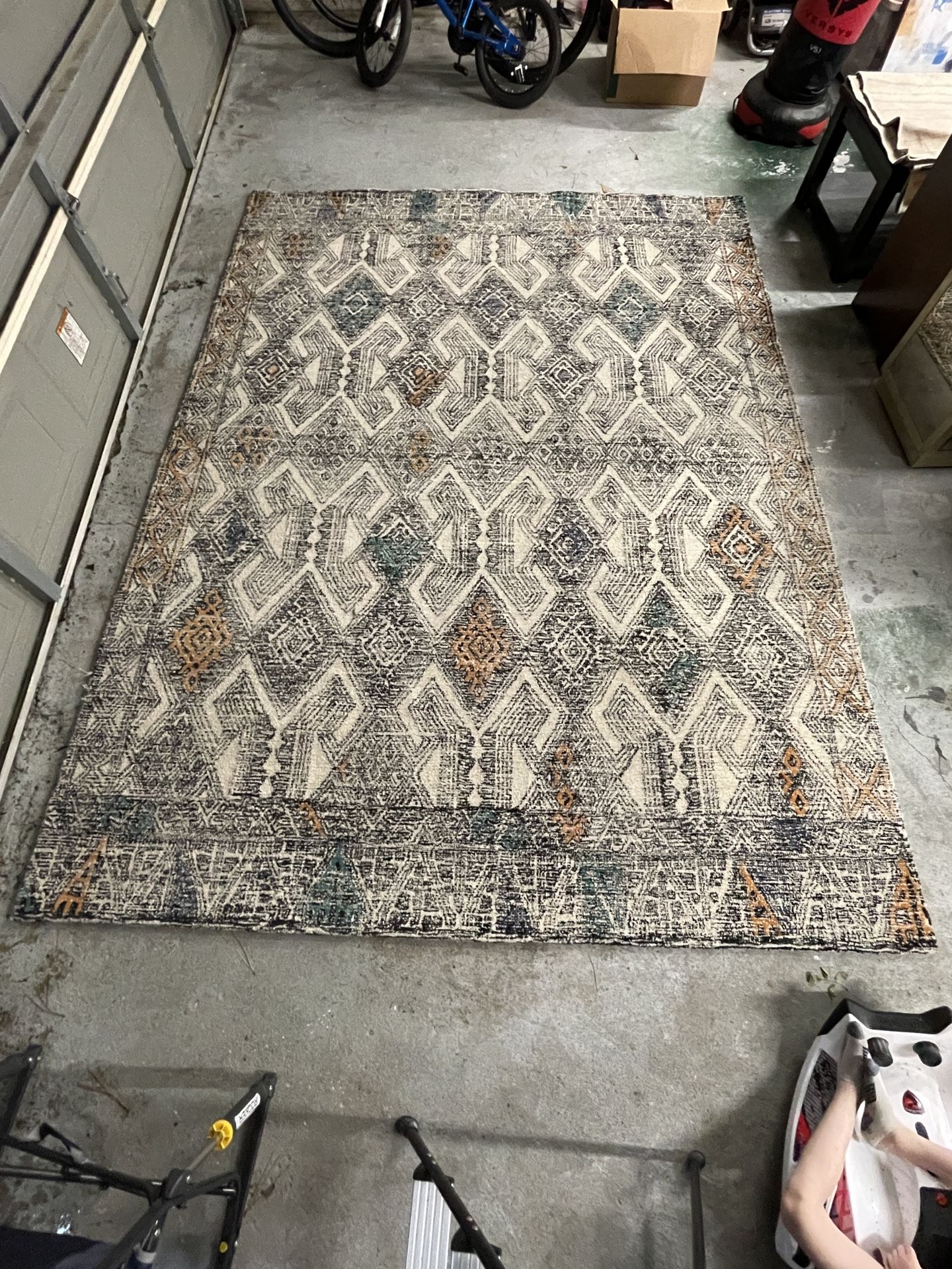 Geometric Multicolored Wool Area Rug