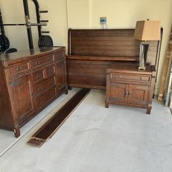  Cal King Bedroom set