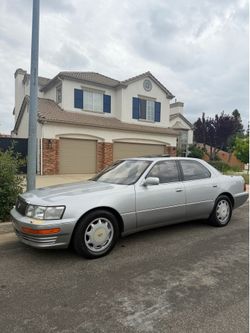 1994 Lexus LS 400