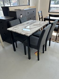 Dining Table Set