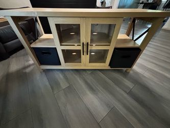 Tv console