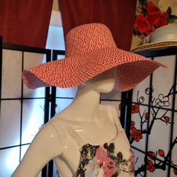 NEW NO TAGS LADIES FAUX STRAW PINK WHITE WEAVE LARGE FLOPPY SUN HAT