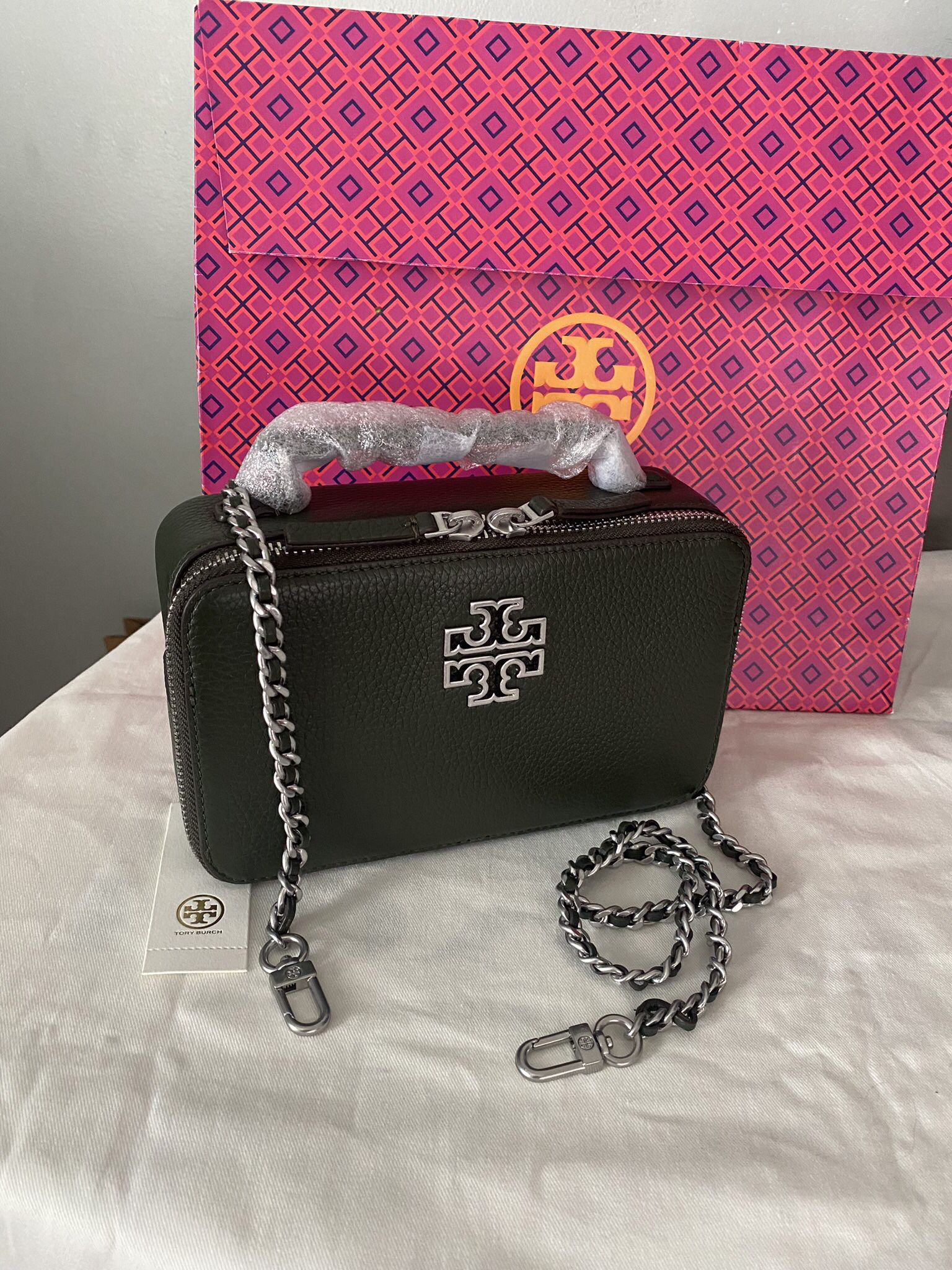 Brahmin crossbody bag for Sale in Sacramento, CA - OfferUp