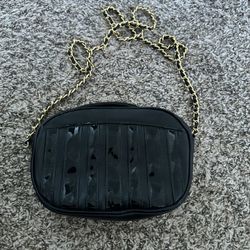 Black Stripped Purse With Gold Chain Strap