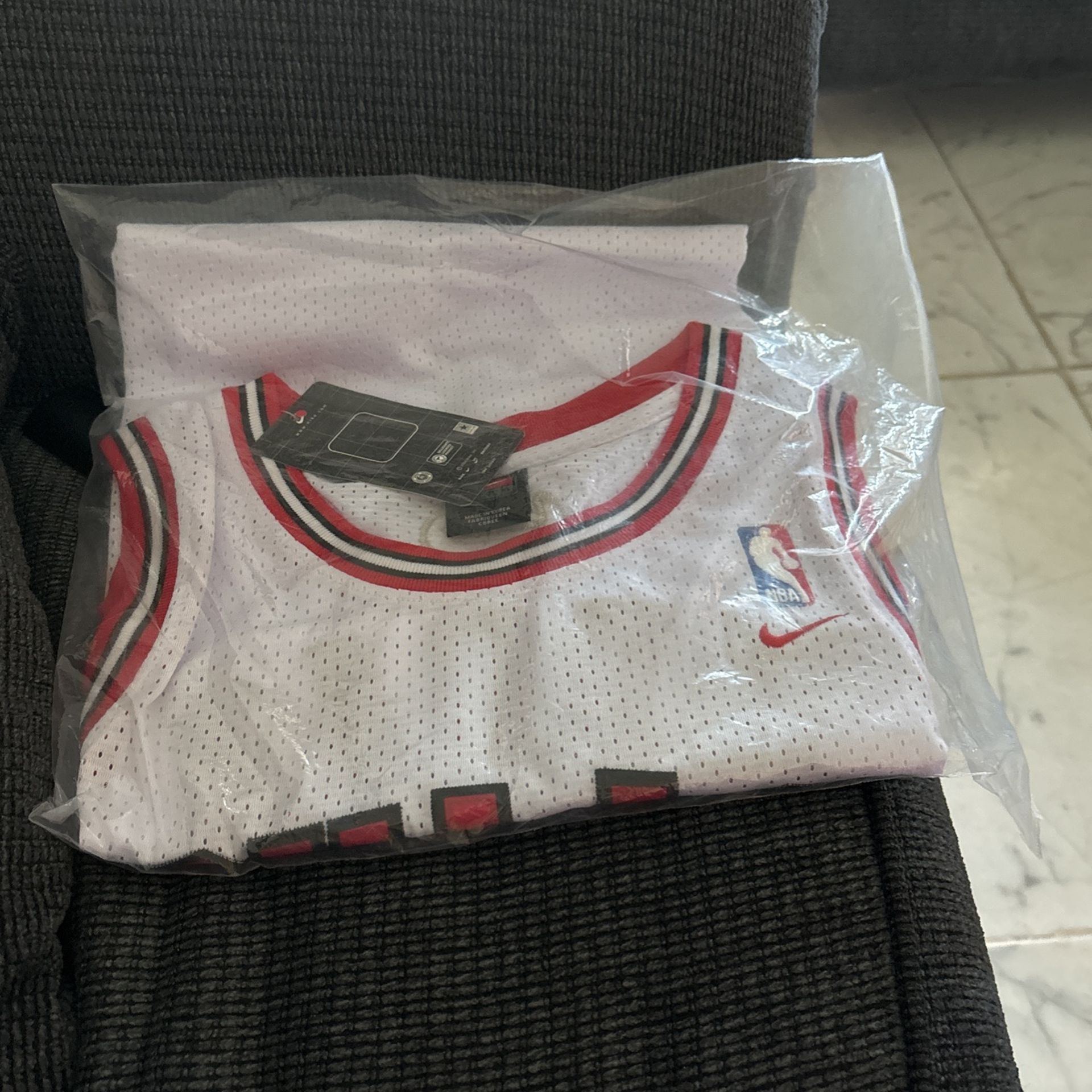 Bulls Jersey Size M