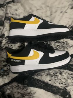 Nike air forces 1 low black university gold