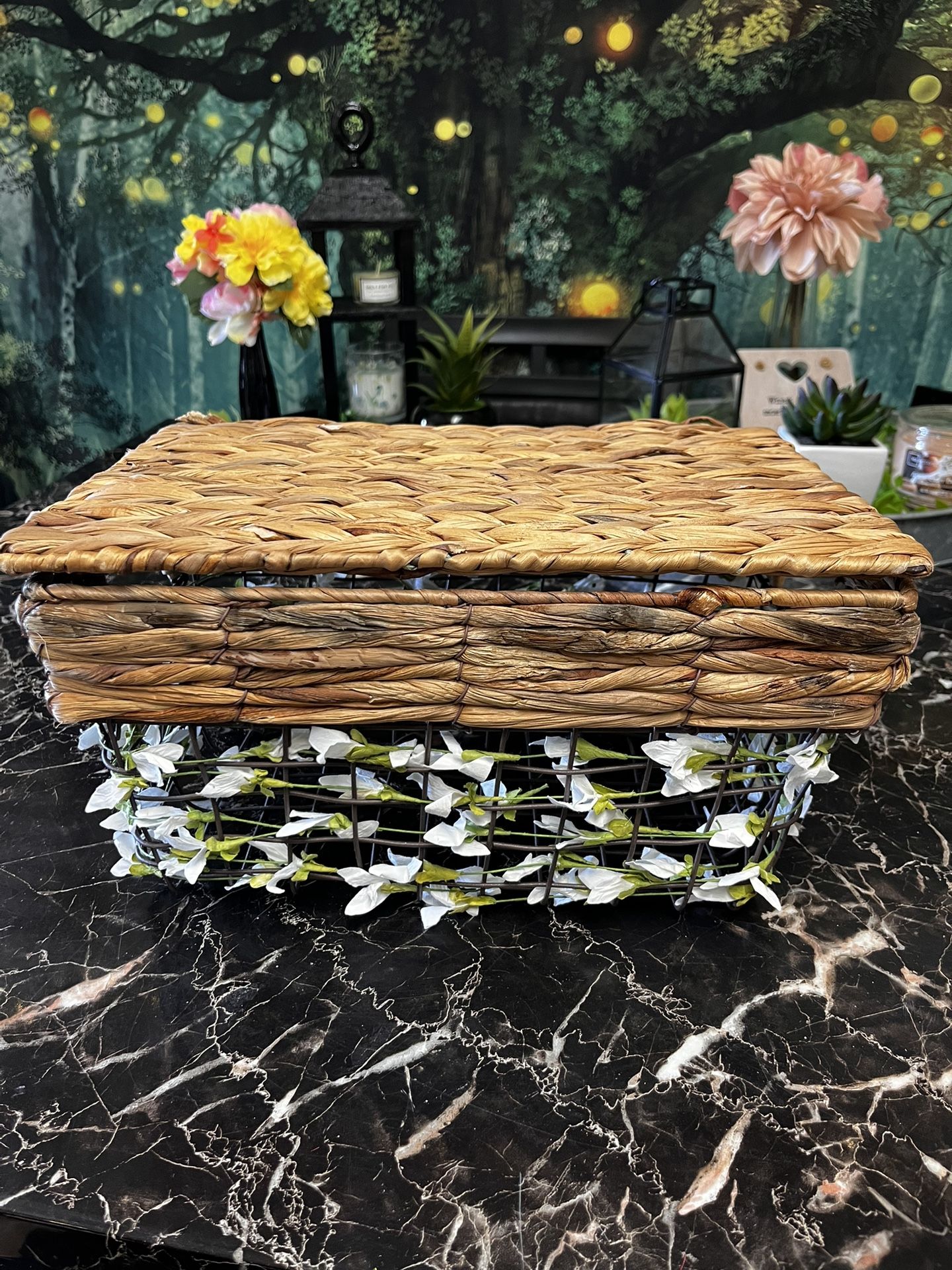 Cute Decor Basket with Lid.