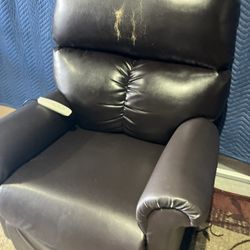 DARK BROWN LEATHER ELECTRIC RECLINER (DELIVERY AVAILABLE