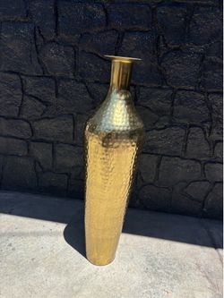 Gold decorative vase