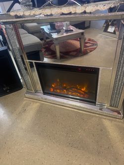 Glass fireplace