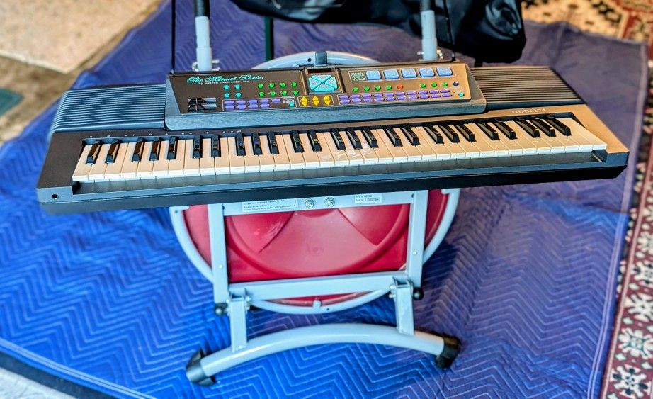 Unique Combo Keyboard + Abdominal Exerciser