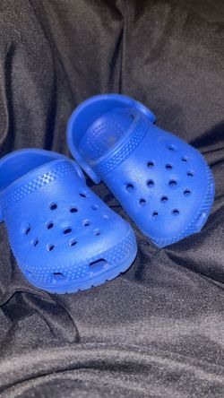 Toddler crocs