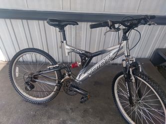 Triax mountain bike 21 speed 2025