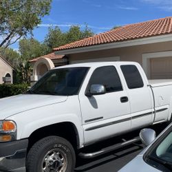 2002 GMC 2500  Heavy Duty