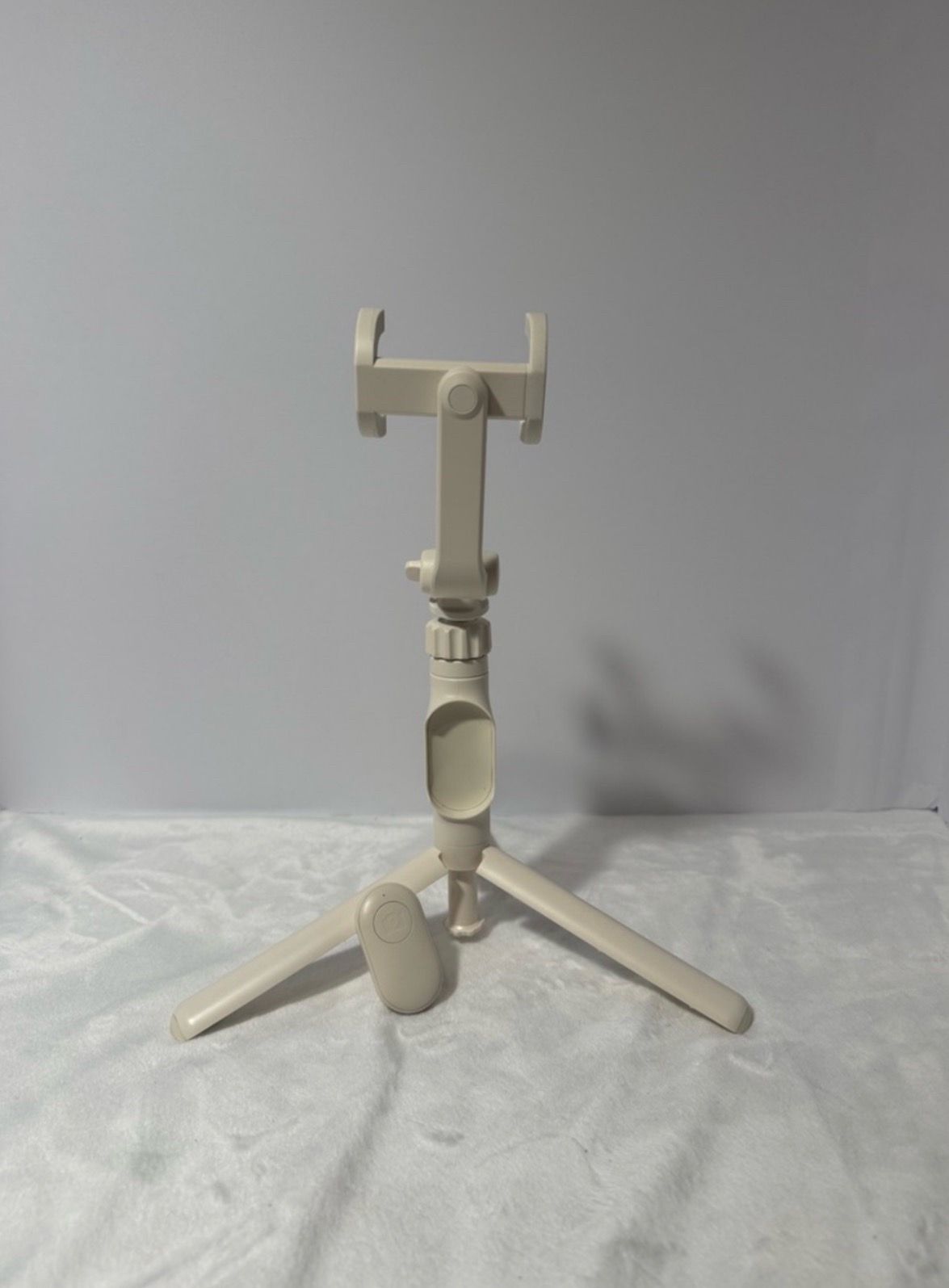 Desktop tripod